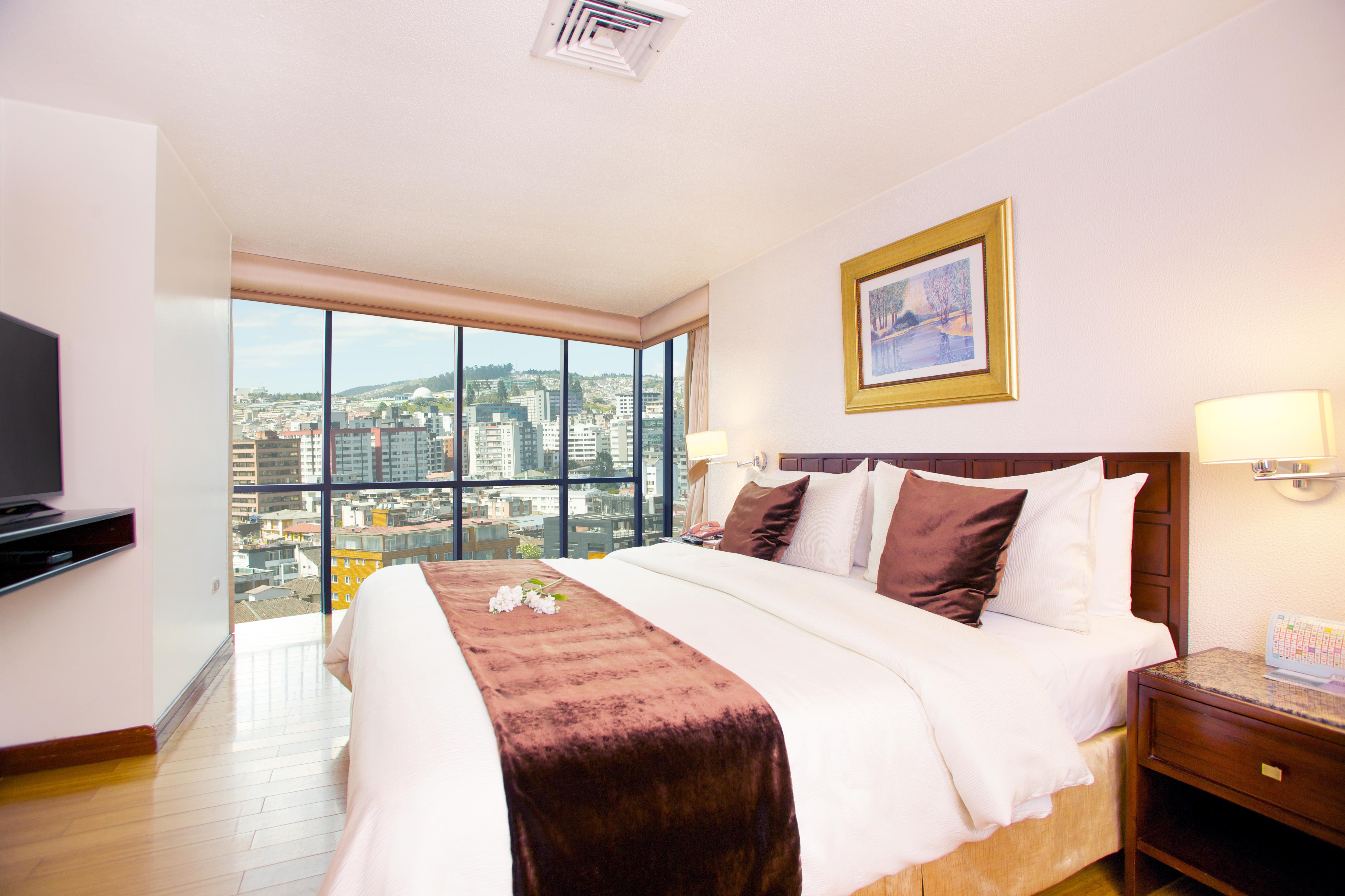 Hotel Rio Amazonas Кито Экстерьер фото