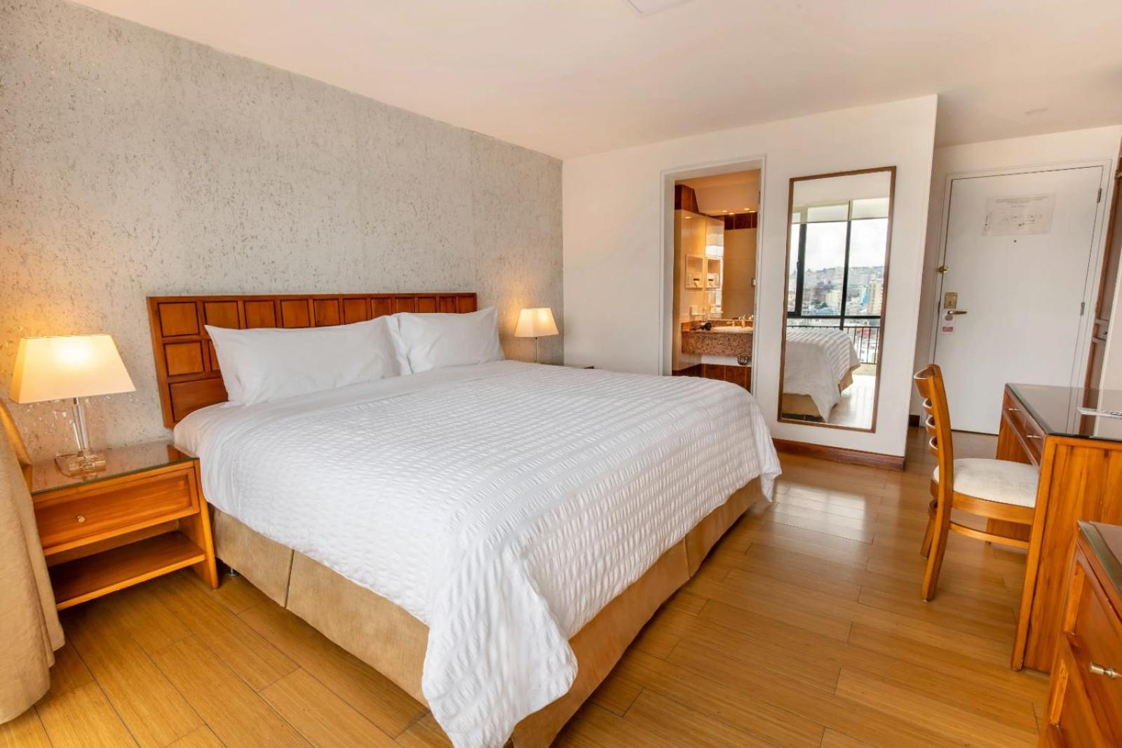 Hotel Rio Amazonas Кито Экстерьер фото